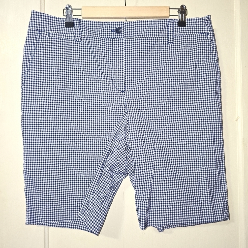 Talbots Women's Perfect Short 10.5" Plaid Chino Navy Blue Size 14 - Picture 2 of 5